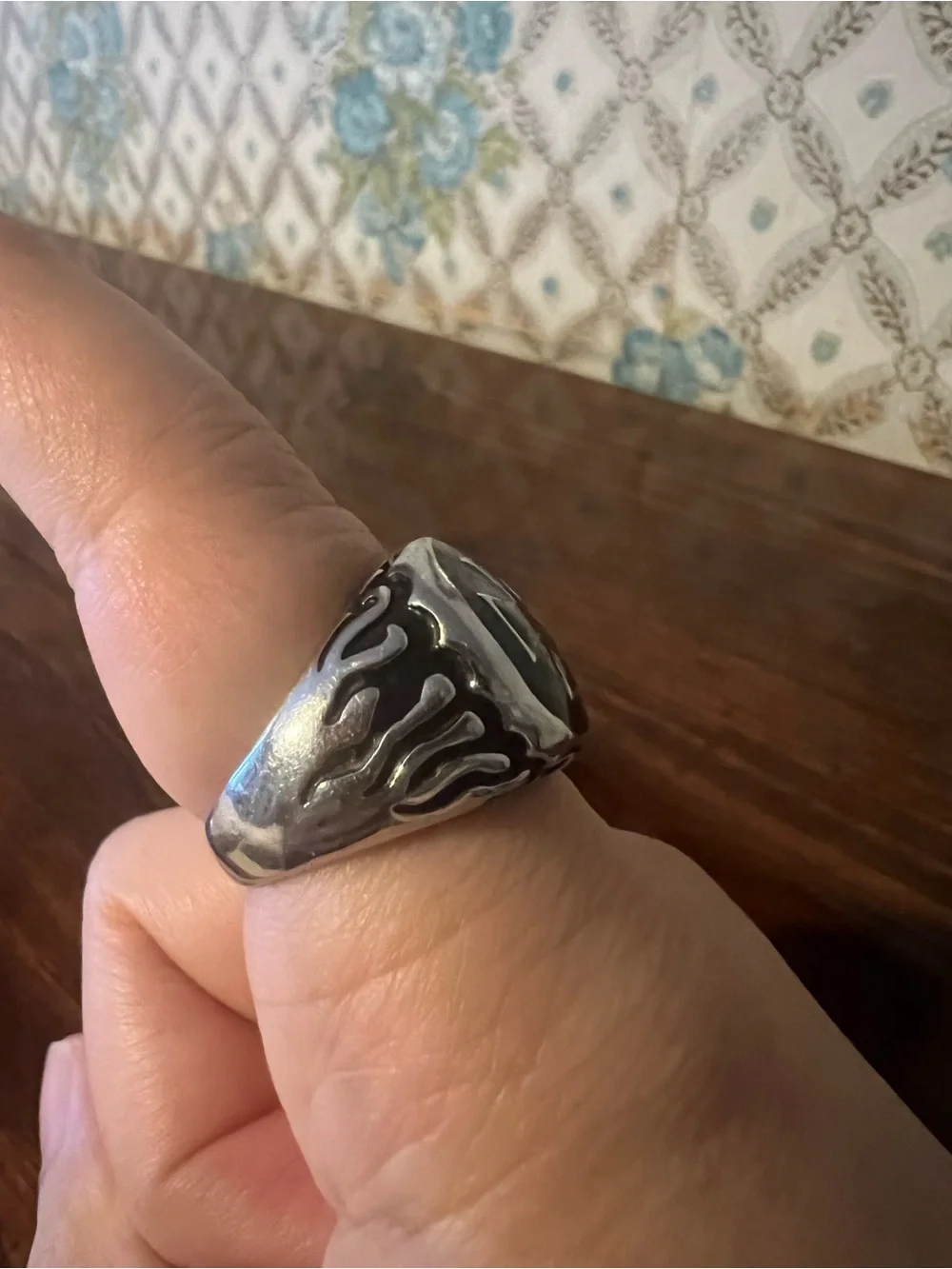 ⁠† Teutonic Templar Iron Cross Pattée Silver Ring - Black Enamel⁠